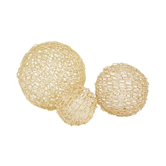 CosmoLiving by Cosmopolitan Gold Metal Chain Orb Sculpture Set {1}