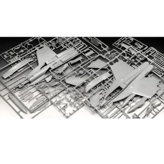 Revell® Top Gun Maverick's F/A-18E Super Hornet Model Kit {4}