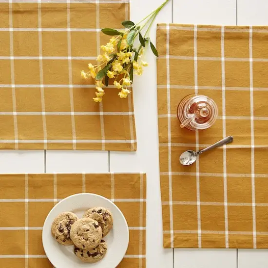 DII&reg; Honey Gold Check Placemats, 6ct. {6}