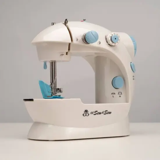 LSS-202 2-Speed Portable Sewing Machine {5}