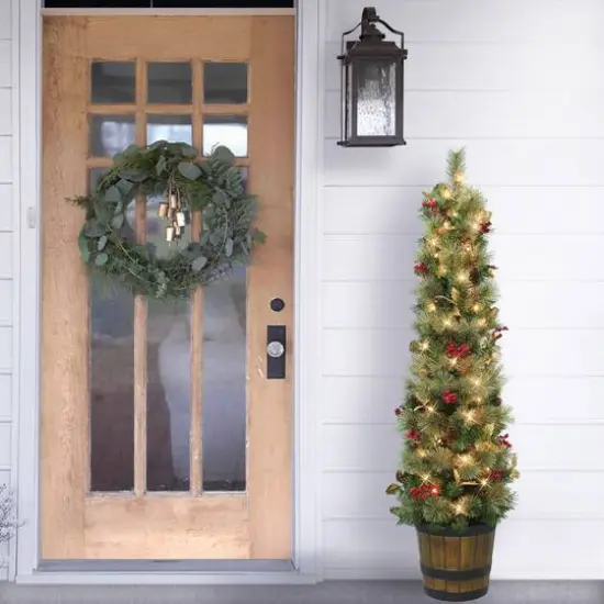 5ft. Pre-Lit Potted Glitter Artificial Tree, Clear Lights {3}