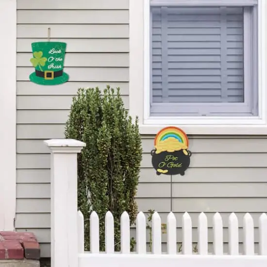 Glitzhome&reg; St. Patrick's Pot of Gold & Leprechaun Hat Metal Yard Stake Set {5}