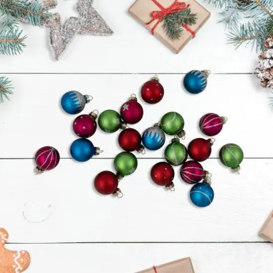 20ct. Glass Christmas D&eacute;cor & Tree Topper {6}