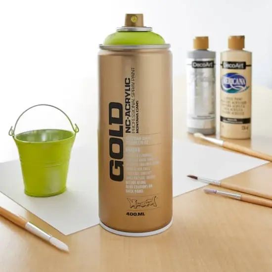 Montana&trade; Gold Acrylic Professional Spray Paint CL6310 Poison Light {4}