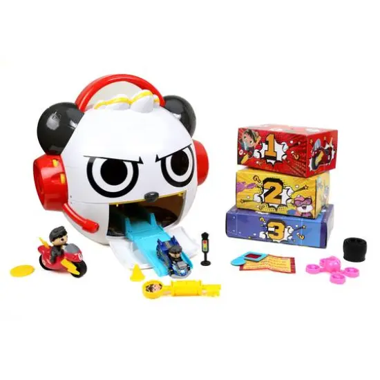 Jada Toys&reg; Ryan's World&trade; Combo Panda Head Playset {3}