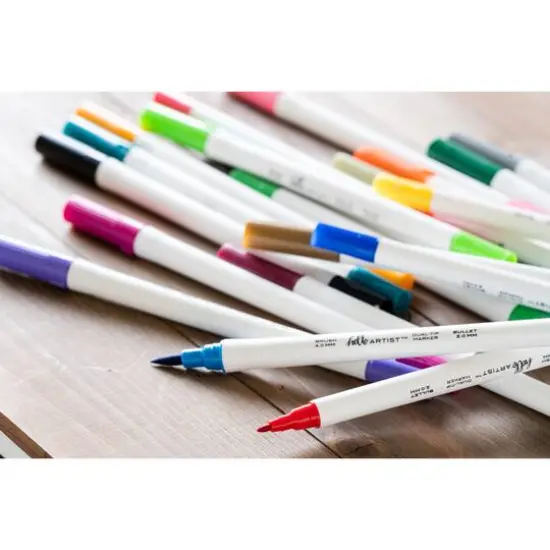 Hello, Artist!&trade; 20-Piece Dual Brush Marker Set {8}