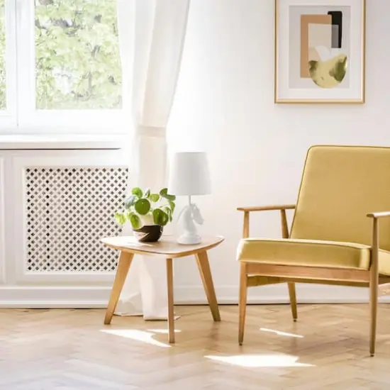 Simple Designs Chess Horse Table Lamp White {6}