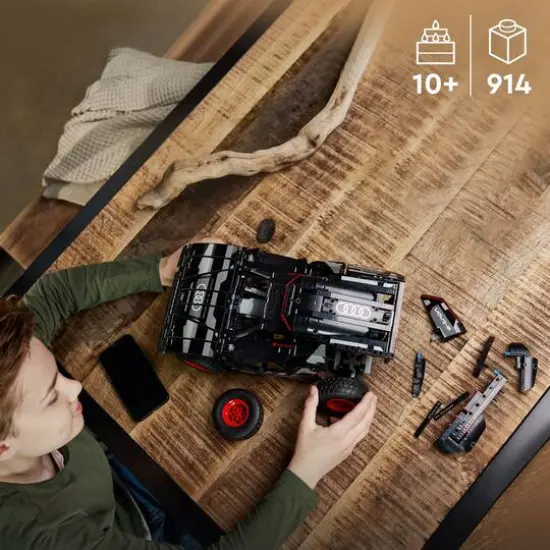 LEGO&reg; Technic&trade; Audi RS Q e-tron 42160 Building Toy Set (914 Pieces) {6}