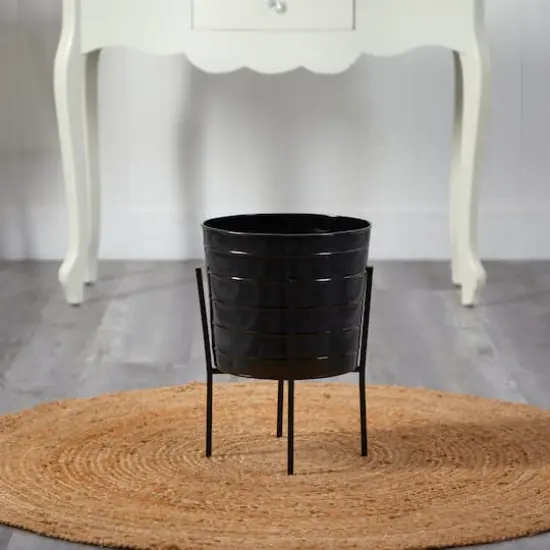 16" Farmhouse Metal Ribbed Planter {4}