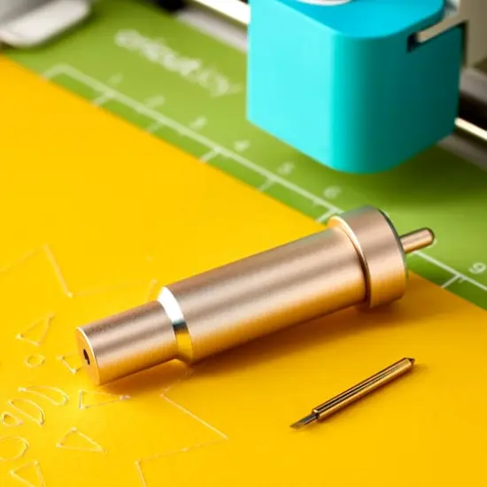 Cricut&reg; Premium Fine Point Blade With Housing {3}