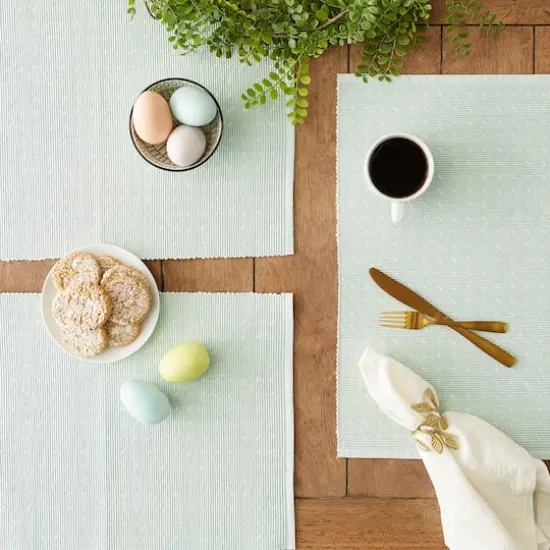 DII&reg; Misty Blue Dobby Dots Rib Placemat (Set of 6) {6}