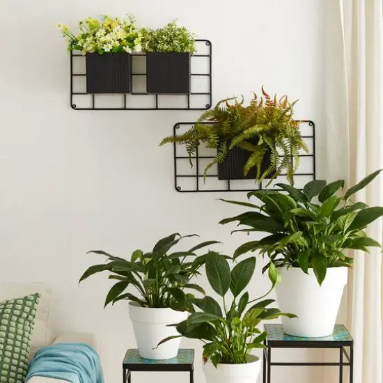 Glitzhome&reg; Black Metal Vertical Wall Planter Stands Set {6}