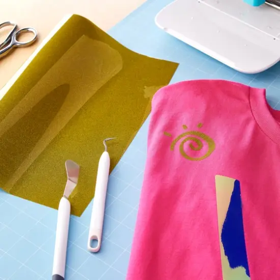 Siser&reg; Twinkle&trade; Heat Transfer Vinyl, 36" Gold {3}