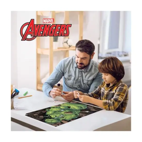 Marvel Avengers - The Incredible Hulk 3D Lenticular Jigsaw Puzzle in a Collectible Shaped Tin: 300 Pcs {6}