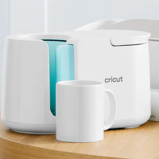 Cricut Mug Press&trade; + Mug-Making Kit {4}