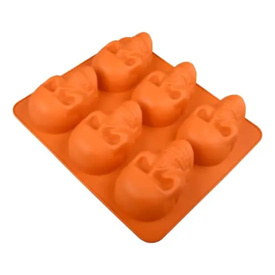 Skull Silicone Cakelette Mold by Makery&trade; {4}