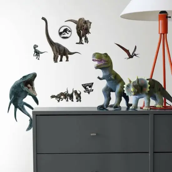 RoomMates Jurassic World: Fallen Kingdom Wall Decals {4}