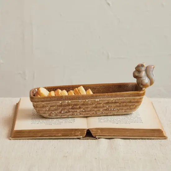 Hello Honey&reg; 9.25" Brown Reactive Glaze Squirrel & Debossed Weave Stoneware Dish {3}