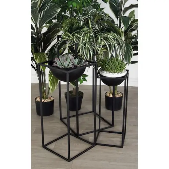 Black Metal Modern Planter Set {5}