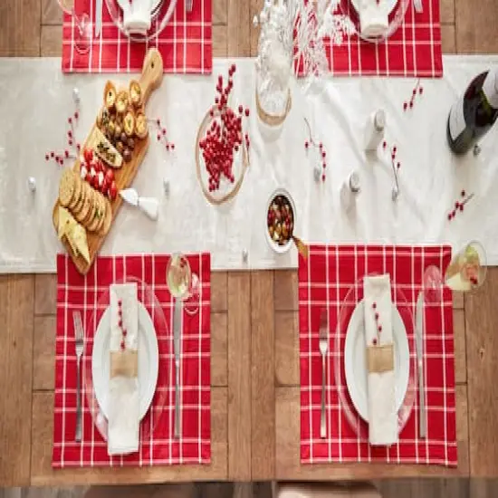 DII&reg; Holly Berry Plaid Placemat, 6ct. {3}