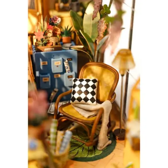 Rolife&reg; Garden House DIY Book Nook Shelf Insert Kit {6}