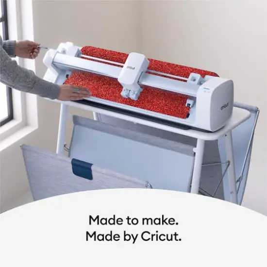 Cricut&reg; Smart Iron-On&trade; Glitter, 25" x 5ft. Red {6}