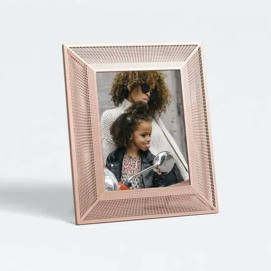 Aura Frames Smith Platinum Rose 12" x 10" Digital Photo Frame {1}