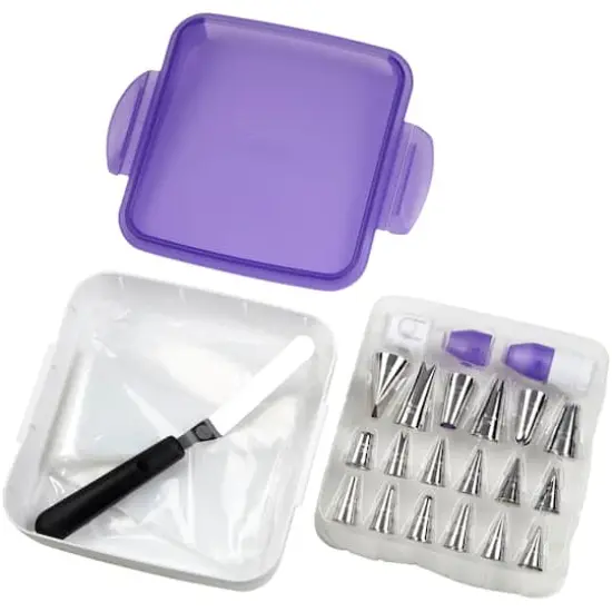 Wilton&reg; Deluxe Cake Decorating Set {3}