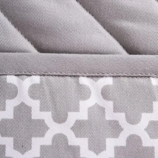 DII&reg; Gray Lattice Oven Mitt & Potholder Set {8}