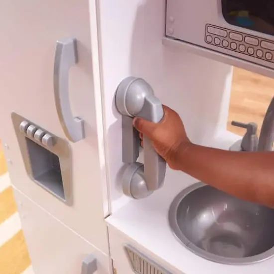 KidKraft White Vintage Kitchen {4}