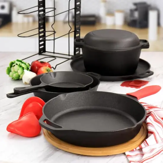 MegaChef 12 Piece Round PreSeasoned Cast Iron Cookware Set {8}
