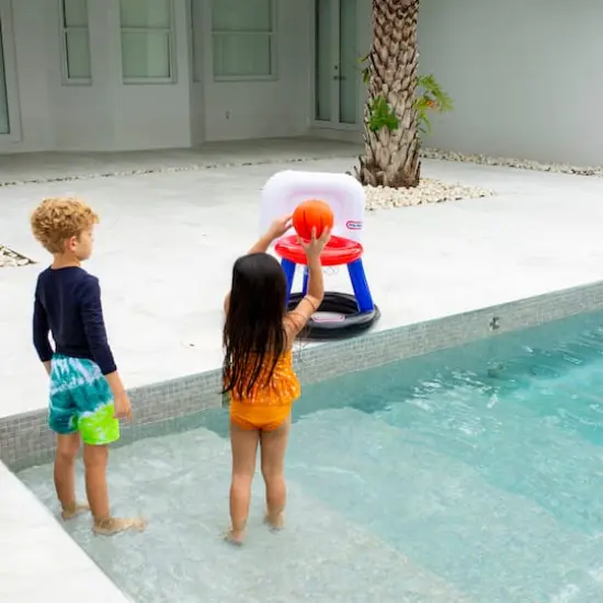 Little Tikes&reg; Splash N Fun Inflatable Floating Basketball Game {3}