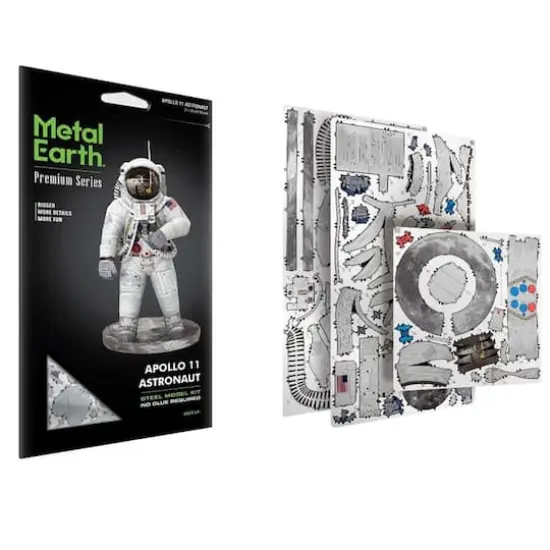 Metal Earth&reg; Premium Series Apollo 11 Astronaut Steel Model Kit {3}