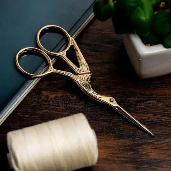 SINGER&reg; 4.5" Gold Forged Stork Embroidery Scissors {6}