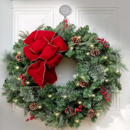 Haute Decor Attract&reg; Pinch-Free Magnetic Wreath Hanger Silver {4}