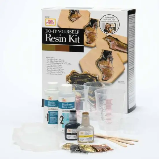 Mod Podge&reg; Black & Gold Do-It-Yourself Geode Coaster Kit {3}