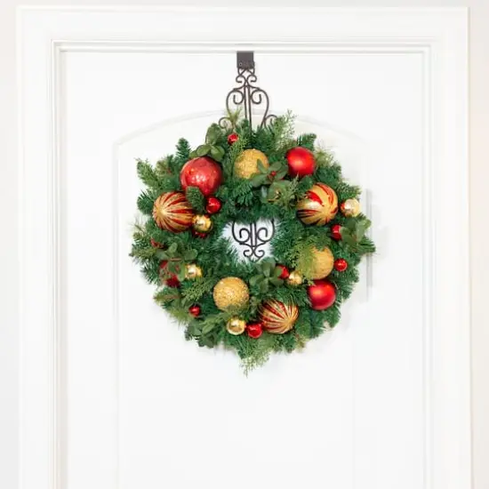 Village Lighting 24" Christmas Classic Wreath {5}