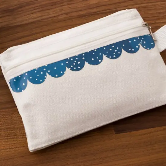 Cricut&reg; Mod & Merry Holiday Vinyl & Iron-On Set {5}