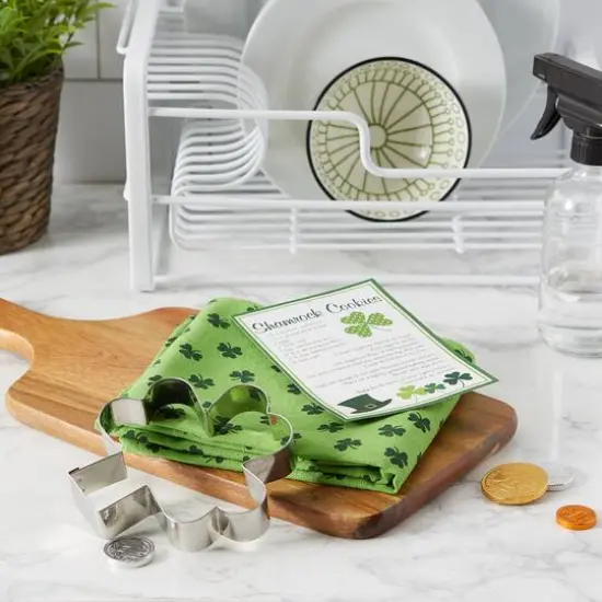 DII&reg; Shamrock Cookie Cutter Gift Set {5}