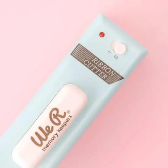 We R Memory Keepers&reg; Cordless Ribbon Cutter & Sealer {9}