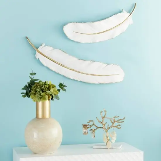 CosmoLiving by Cosmopolitan White Polystone Feather Wall D&eacute;cor {7}