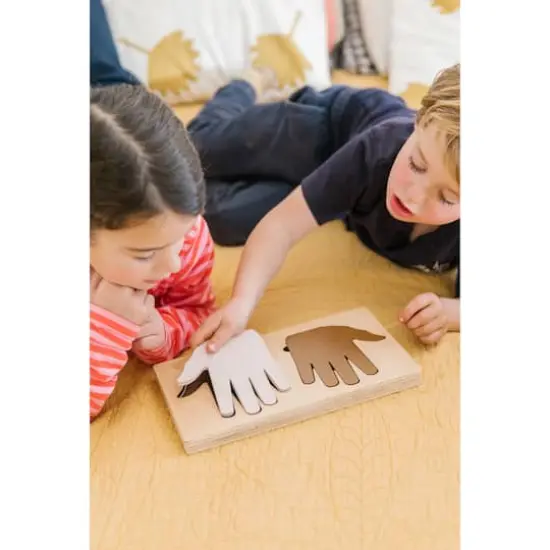 The Freckled Frog Hand in Hand Puzzle {5}