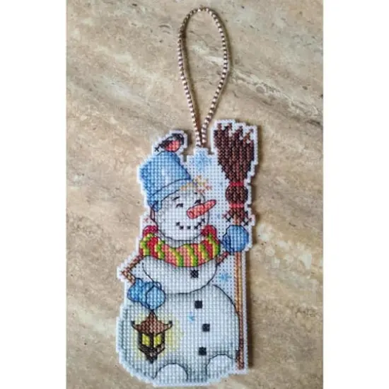 MP Studia Snowman Plastic Canvas Counted Cross Stitch Kit {3}