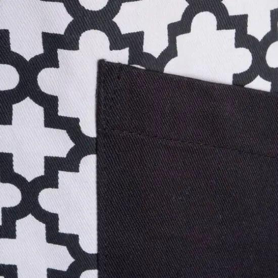DII&reg; White & Black Lattice Print 2-Pocket Apron Assorted {11}