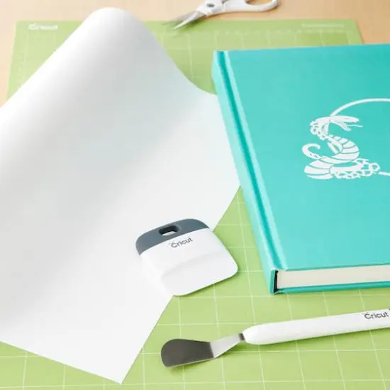 Cricut&reg; Permanent Smart Vinyl&trade; 12ft. Value Roll White {3}