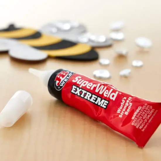 J-B Weld&reg; Superweld&trade; Extreme Glue {3}