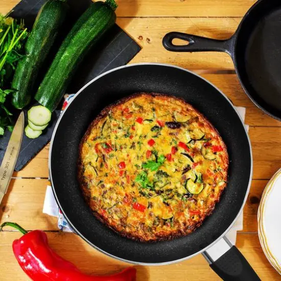 Oster Merrion 9.5" Red Aluminum Frying Pan With Bakelite Handle {5}