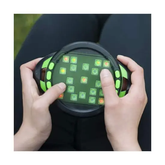 Educational Insights&reg; &trade; Light-Up Memory Game {4}