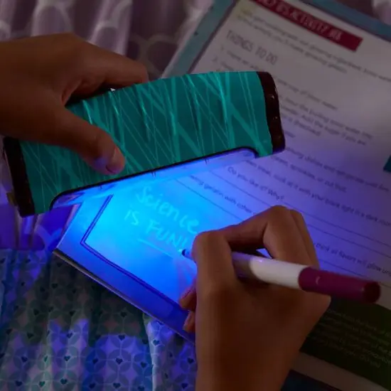 Educational Insights Nancy B's Science Club Black Light Illuminator {4}