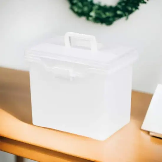 IRIS Portable Craft Storage Tote {1}